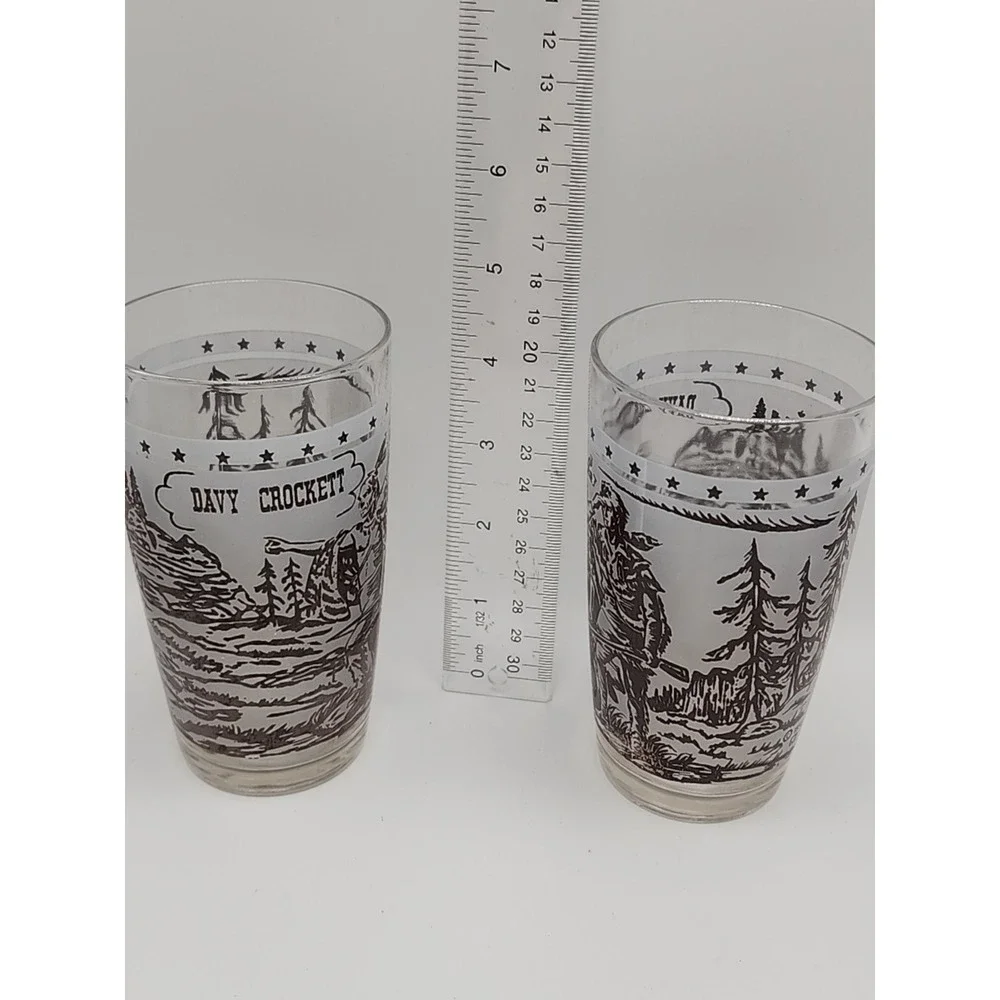 Vintage Jeannette Glass Davy Crockett Glasses 1955 Hero Of The Alamo
